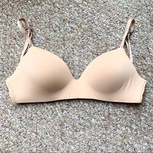 🌸 VICTORIA’S SECRET Wireless Bra